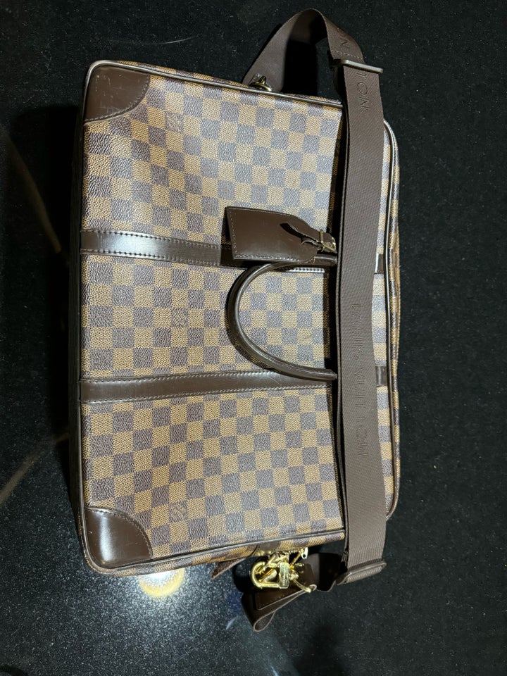 Mappe, Louis Vuitton, læder