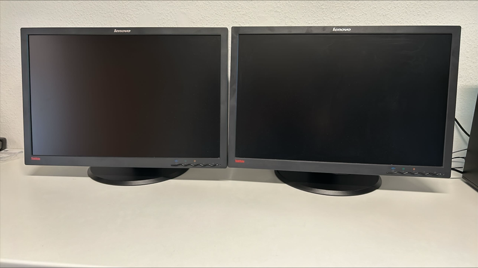 Lenovo ThinkVision LT2452p 24