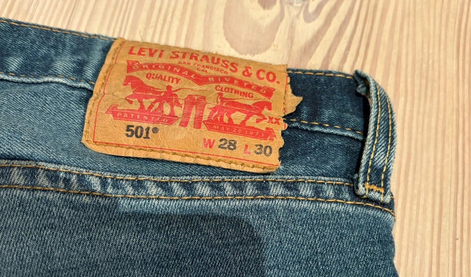 Jeans, Levis, str. 28