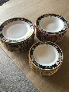 Porcelæn 31 diverse tallerkener