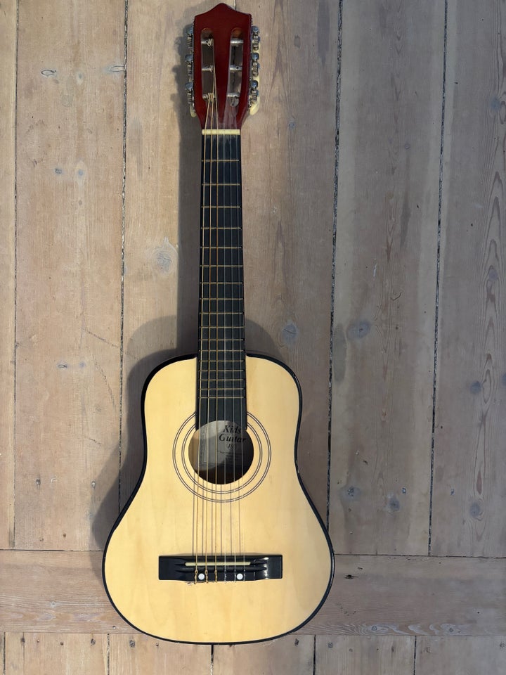 Andet legetøj, Guitar 1/8,