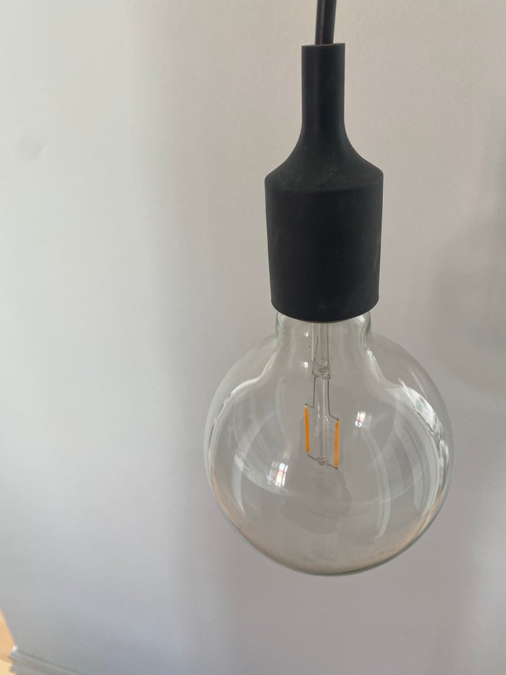 Anden loftslampe, Muuto