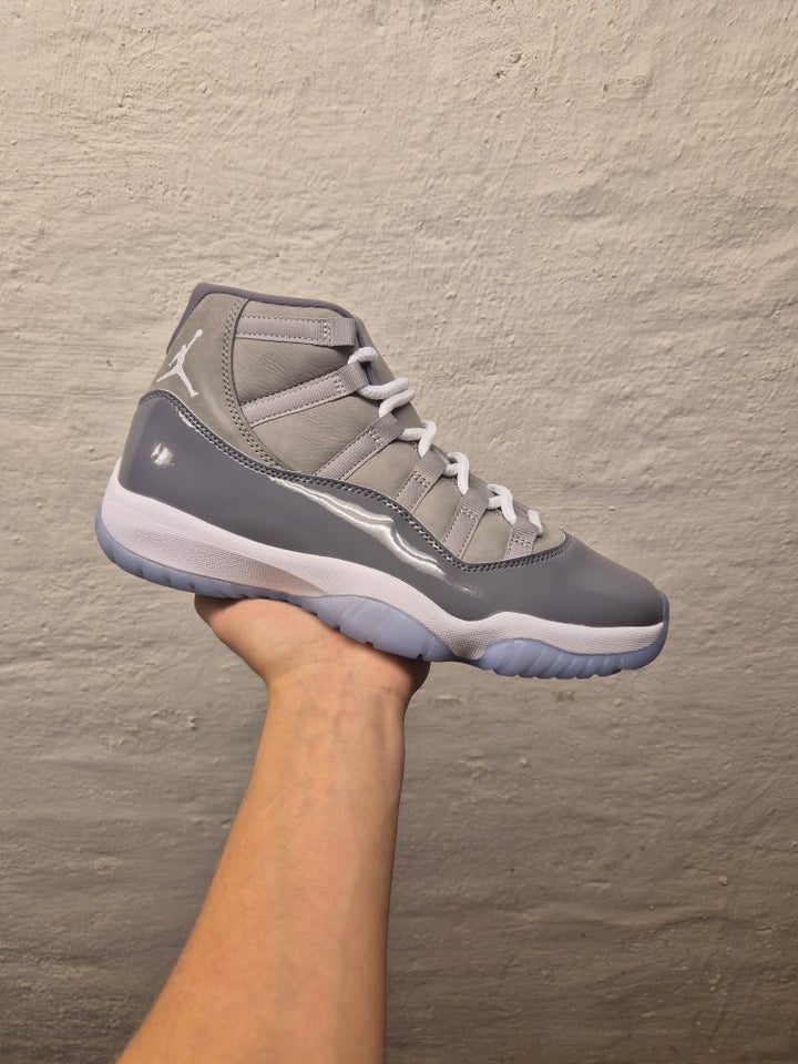 Sneakers, Jordan 11 Cool Grey, str.