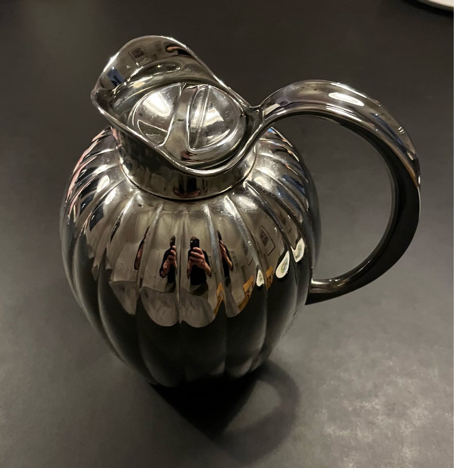 Bernadotte kande Georg Jensen,