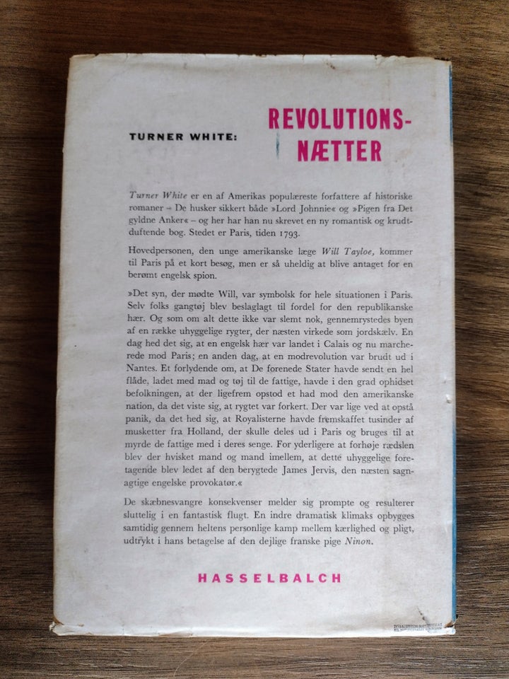 Revolutionsnætter, Leslie Turner