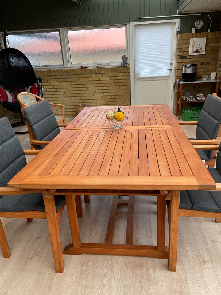 Havebord, 100% plantage TEAK