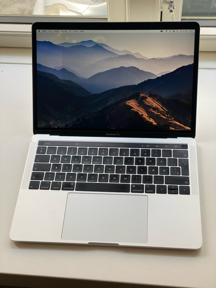 MacBook Pro, 13" 2019 two