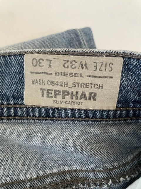 Jeans, Diesel, str. 32