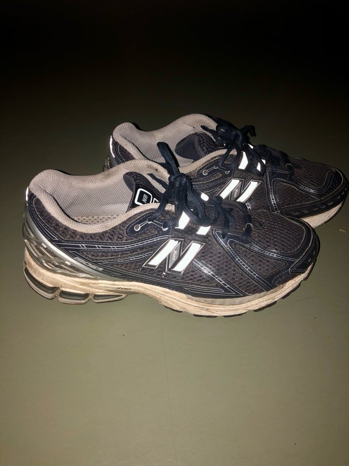 Fritidssko, New balance, str. 42