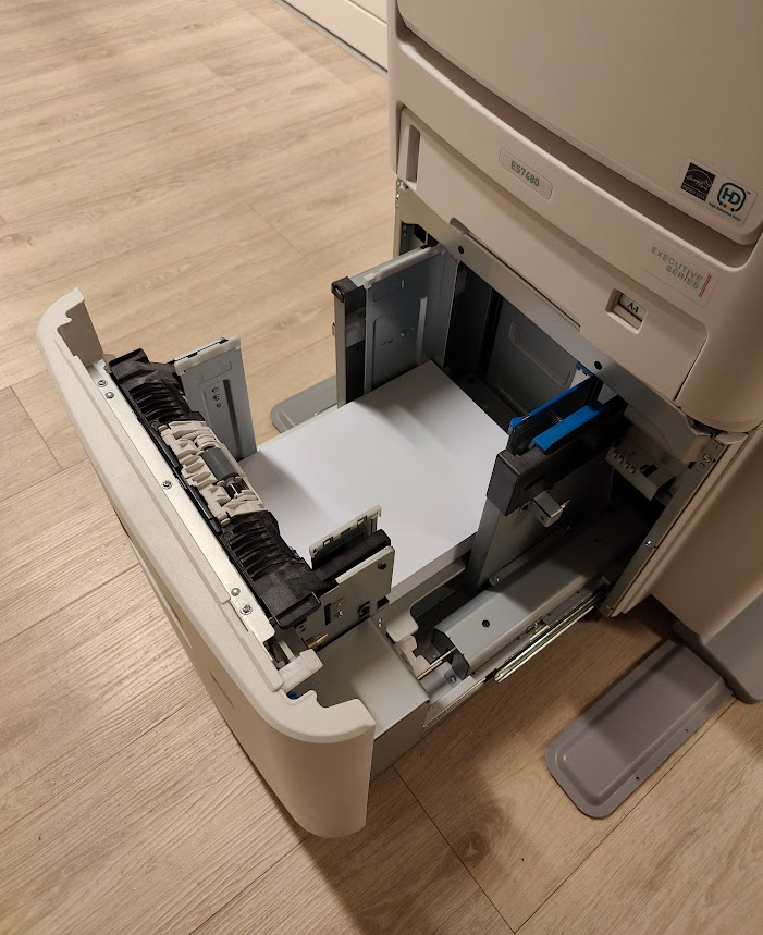 Laserprinter multifunktion OKI