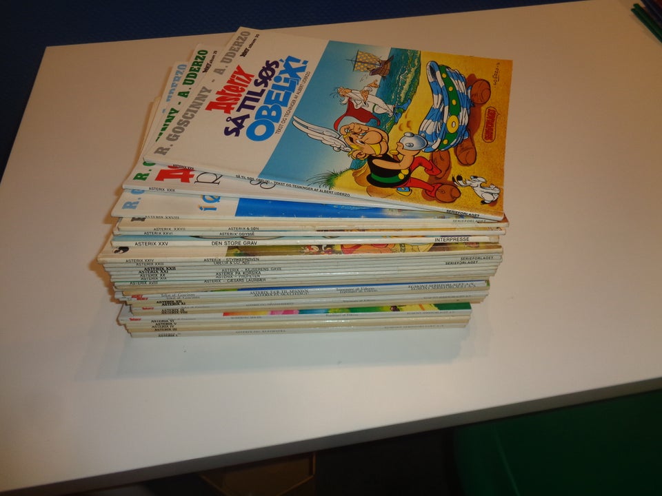 Asterix samling 1-30 komplet,