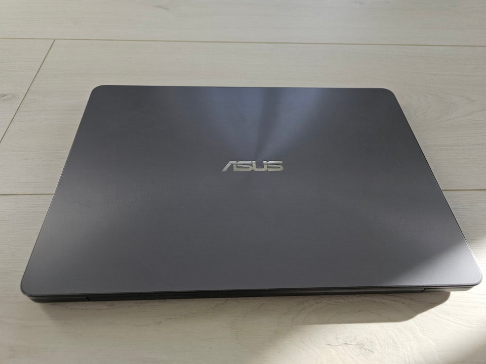 Asus Zenbook UX430UA-PURE3 God