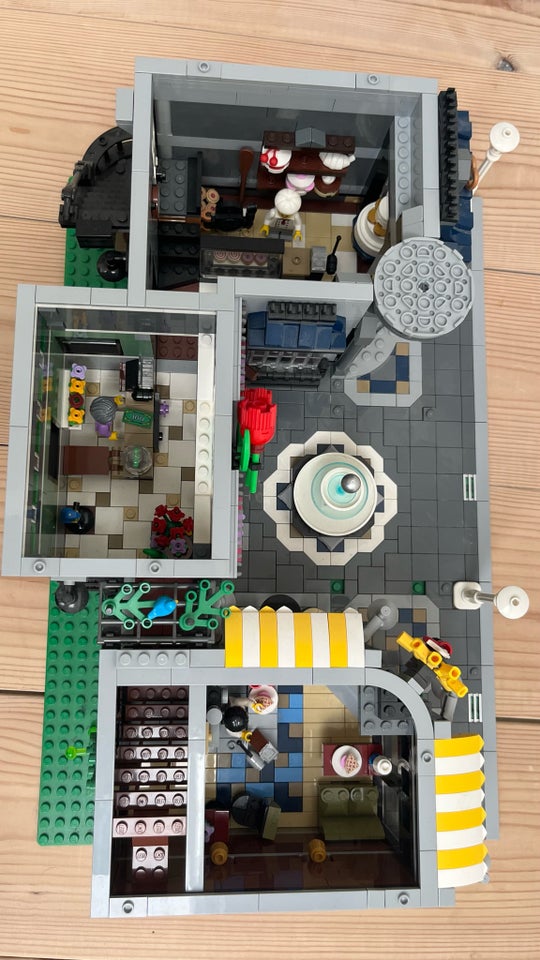 Lego Creator, Butiksgade 10255