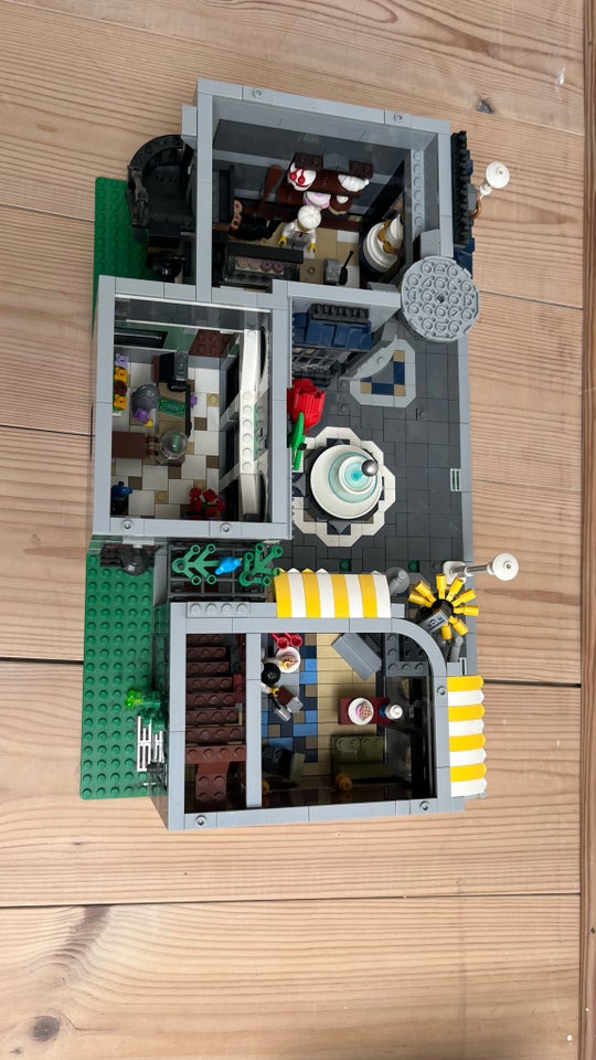 Lego Creator, Butiksgade 10255