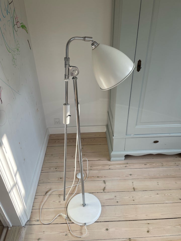 Gulvlampe, Gubi bestlite