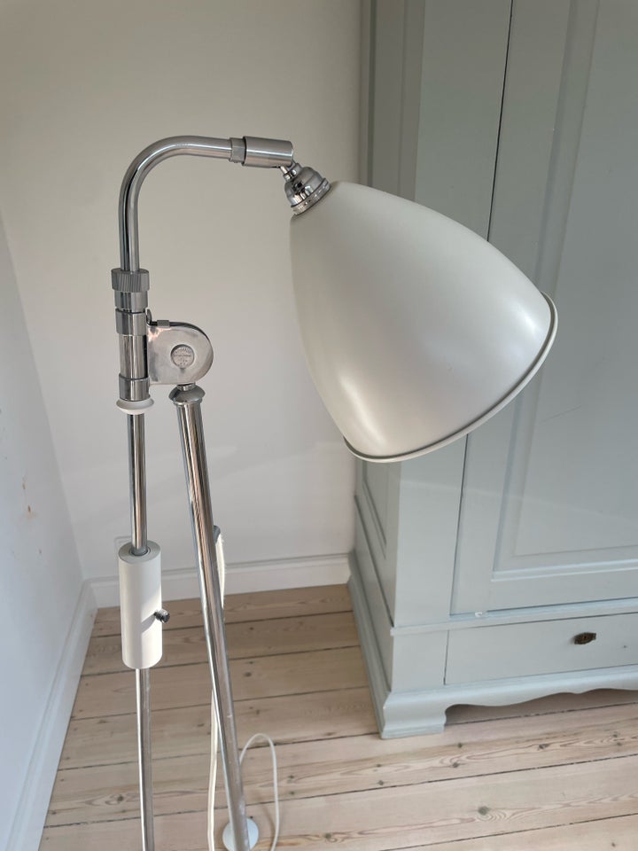 Gulvlampe, Gubi bestlite