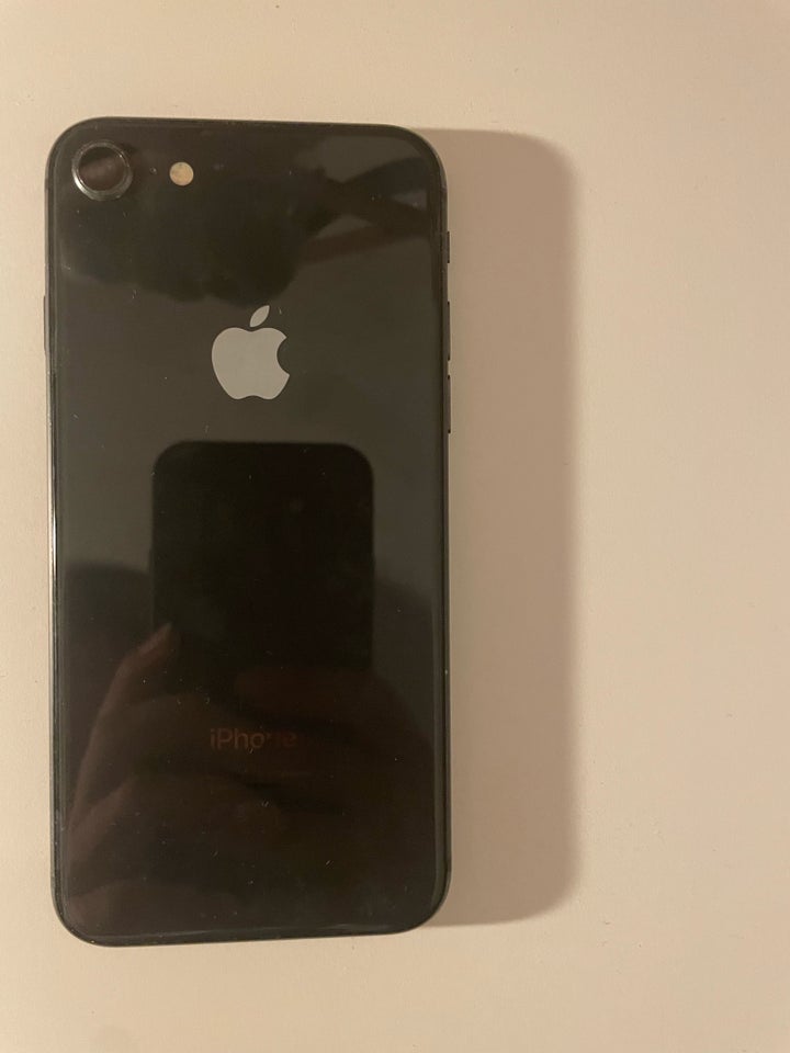 iPhone 8, 64 GB, sort