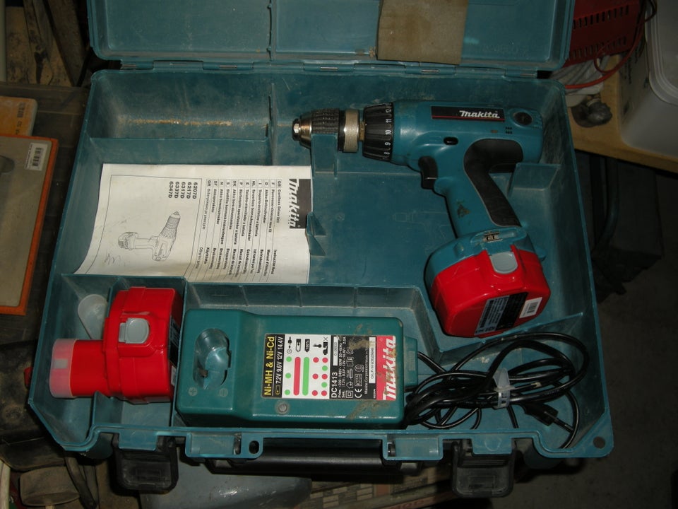 Skruemaskine, makita 6337 DWDE