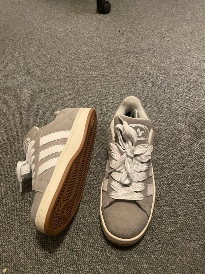 Sneakers, Adidas campus , str. 43