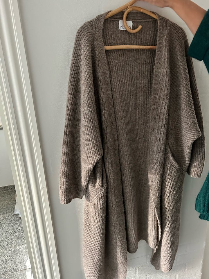 Cardigan, Normal, str. 40