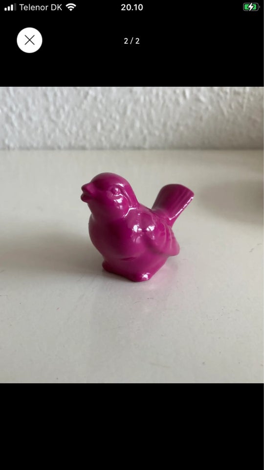 Pink fugl i porcelæn