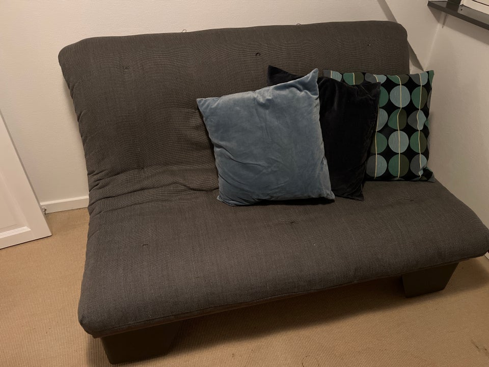 Futon, Innovation , b: 140 l: 200 h: