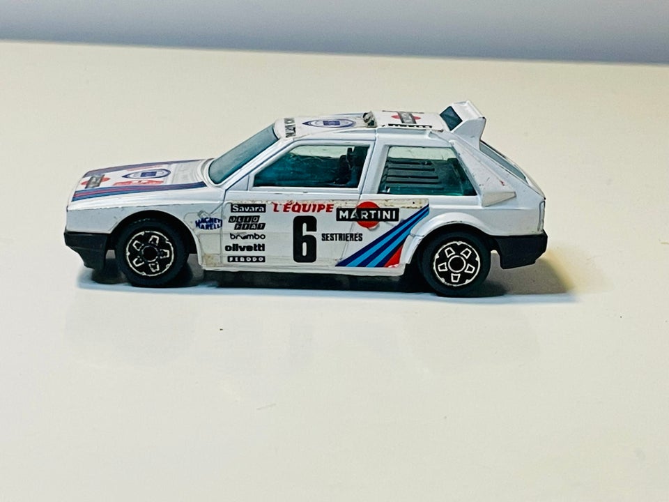 Modelbil, Bburago Lancia Delta S4,