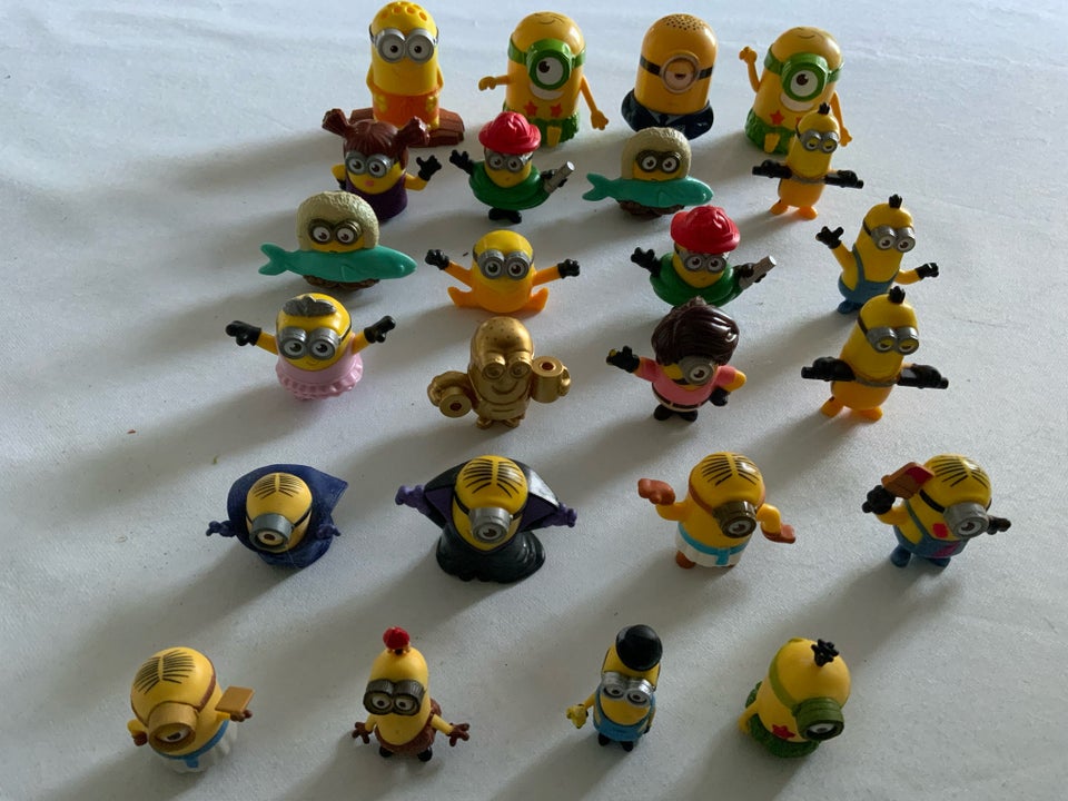 24 MINIONS FIGUER, MINIONS