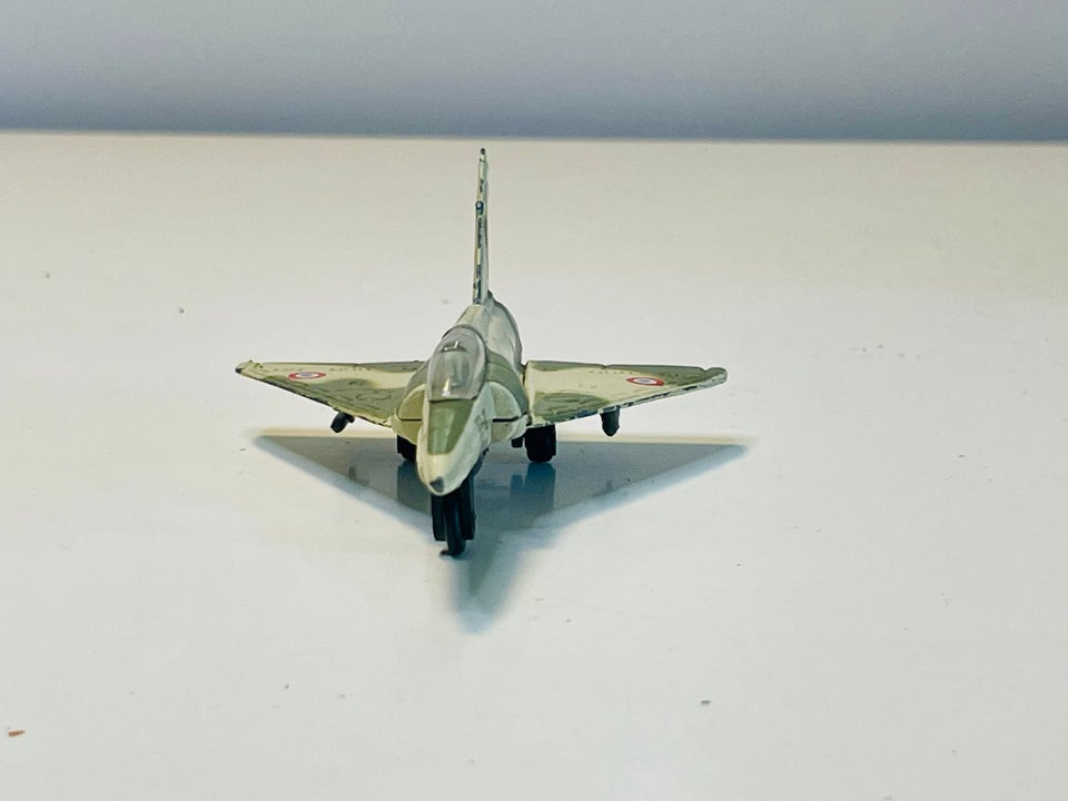 Modelfly Mirage 2000, skala 10 cm