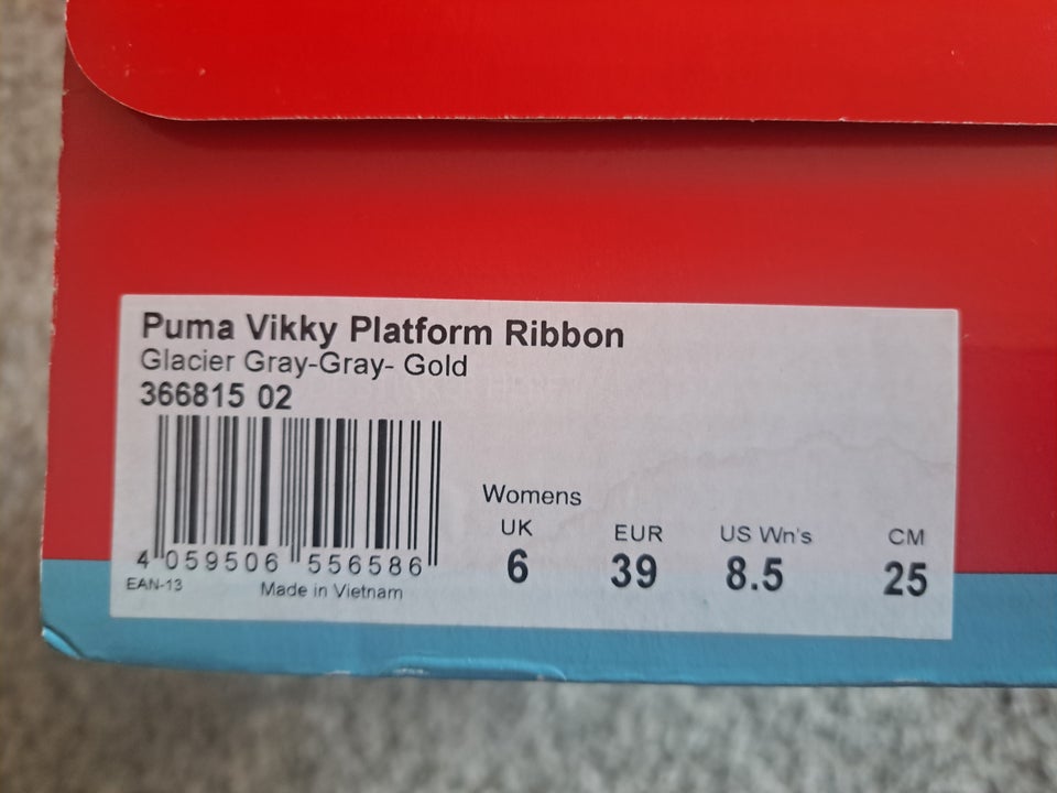 Sneakers, str. 39, Puma Vikky