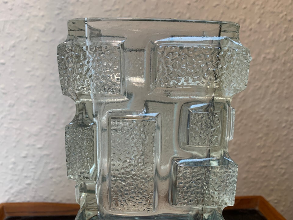 Glas, Vintage vase pressglass,