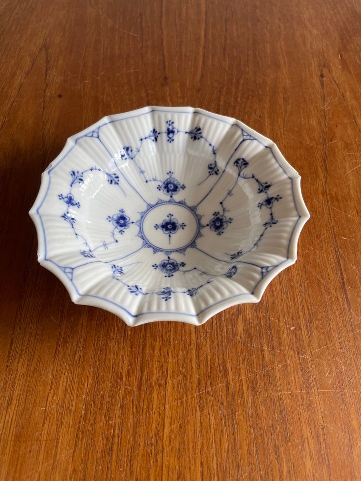 Porcelæn Kantet skål Royal