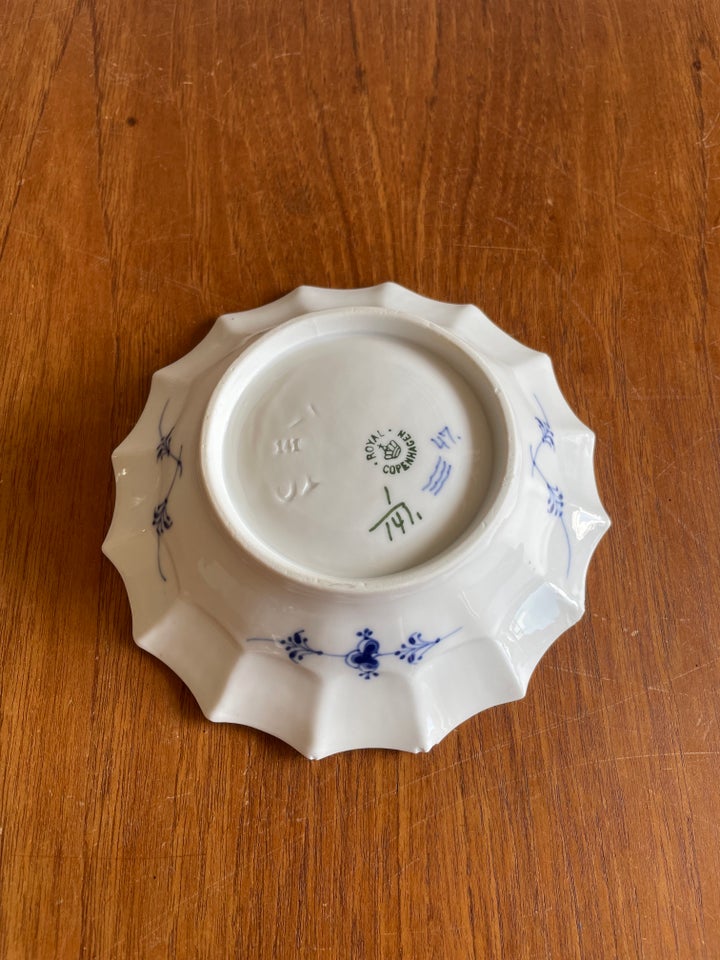 Porcelæn Kantet skål Royal