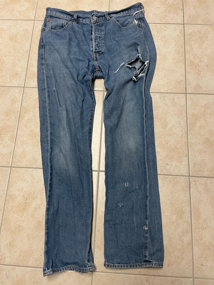 Jeans, Levis 501, str. 33