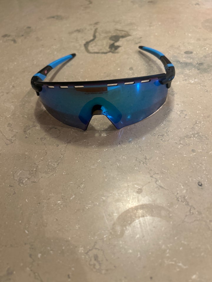 Solbriller herre, Oakley