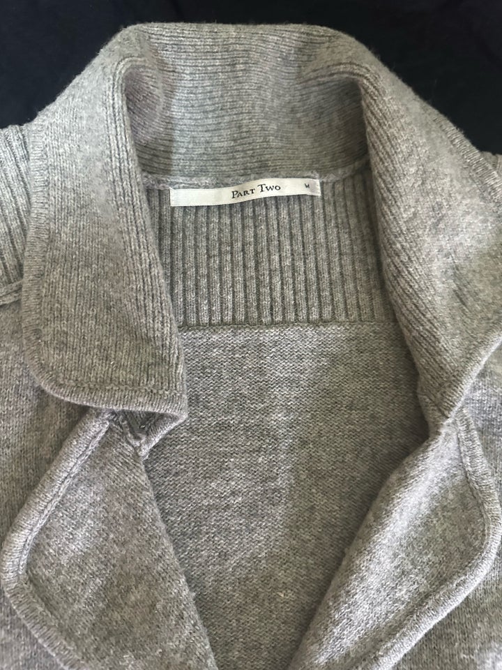 Cardigan, Part Two, str. 38