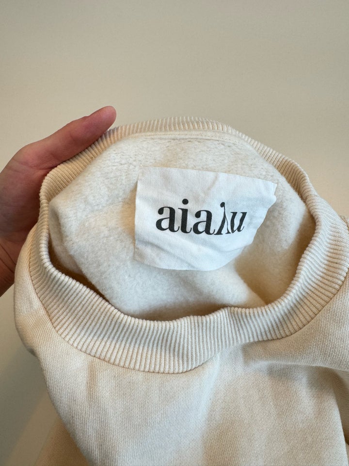 Sweatshirt, Aiayu, str. 36