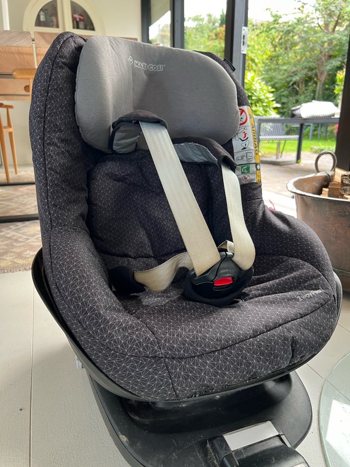 Isofix base op til 18 kg  Maxi Cosi 2