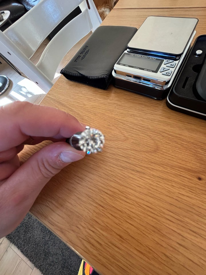 Andet smykke, brillant, 1.07 Carat