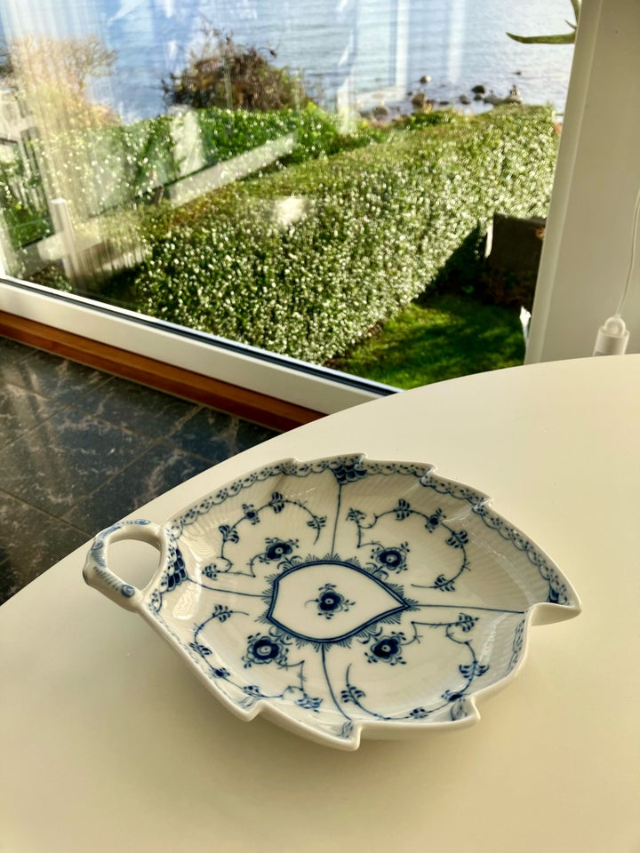 Royal copenhagen asiet , Porcelæn ,