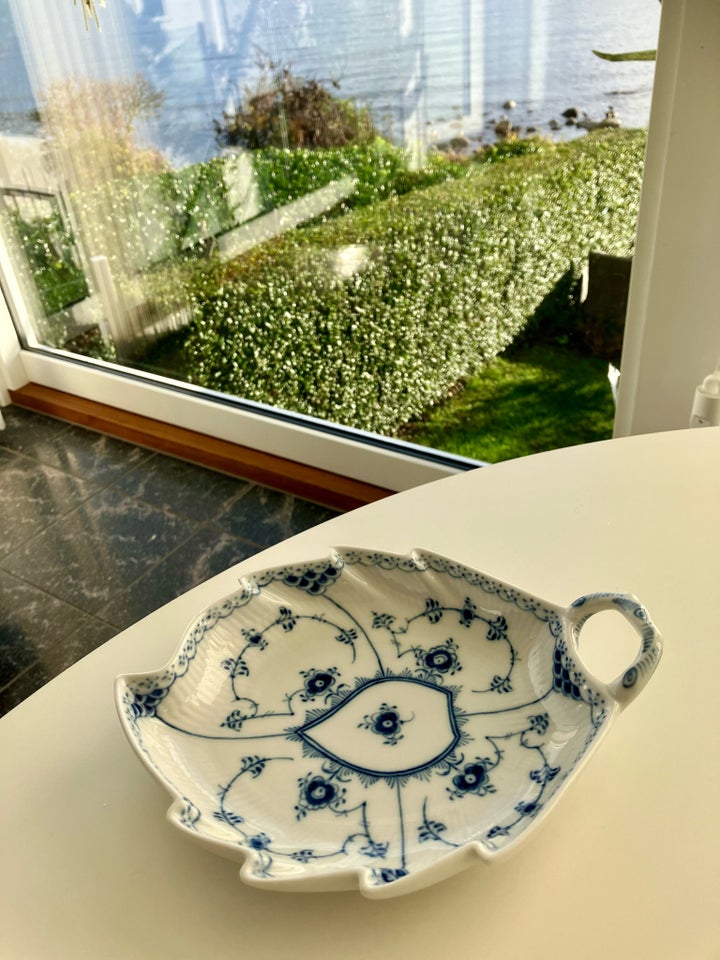 Royal copenhagen asiet , Porcelæn ,