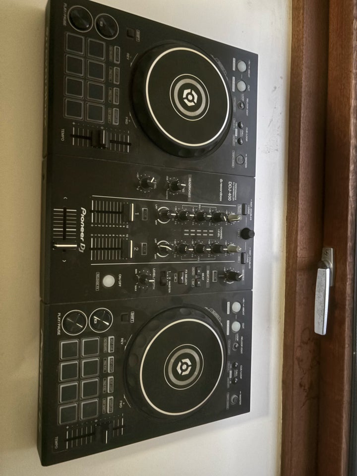 Pioneer DDJ-400, Pioneer DDJ 400