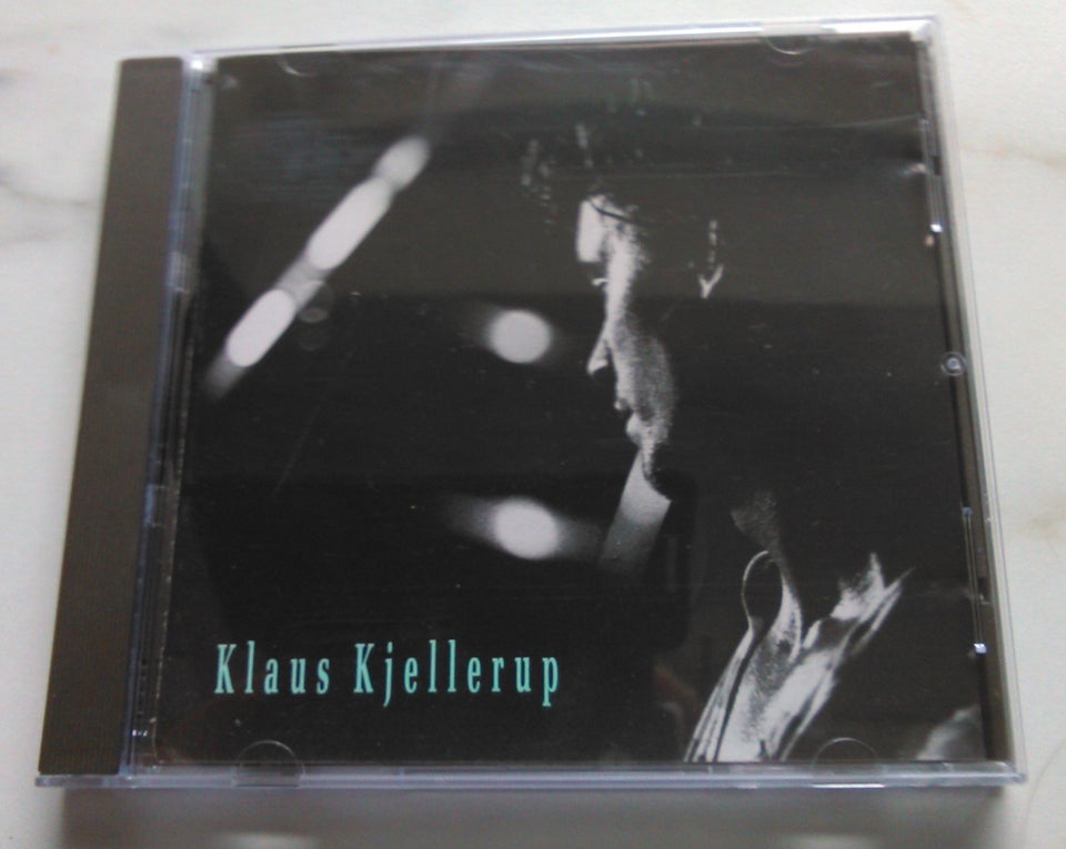 KLAUS KJELLERUP: KLAUS KJELLERUP