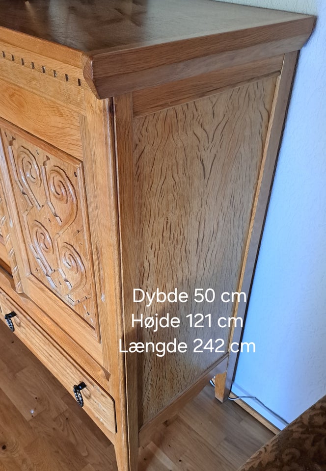 Skænk, egetræ, b: 242 d: 50 h: 121