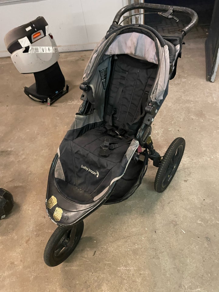 Babyjogger, Baby Jogger Summit x3