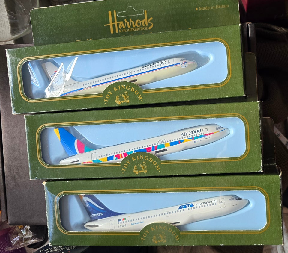 Andet, Wooster/harrods 737-300