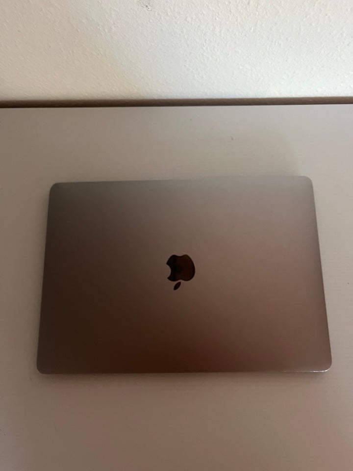 MacBook Pro MacBook Pro 2020 14