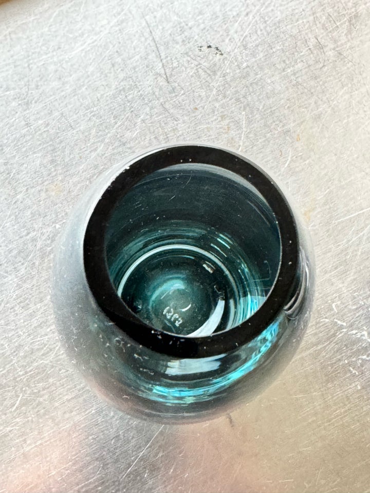 Vase, 2 glasvaser, Riihimäen