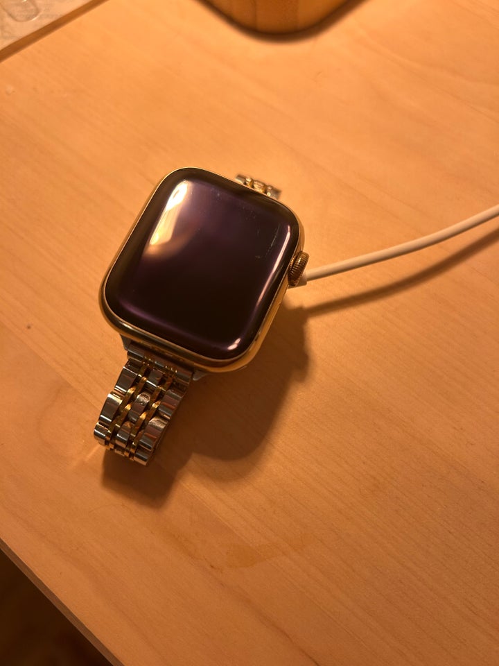 Smartwatch, Apple