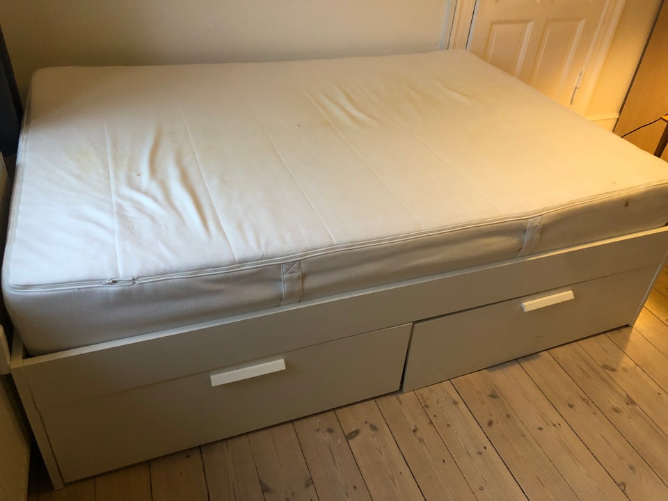 Dobbeltseng, Ikea, b: 140 l: 200